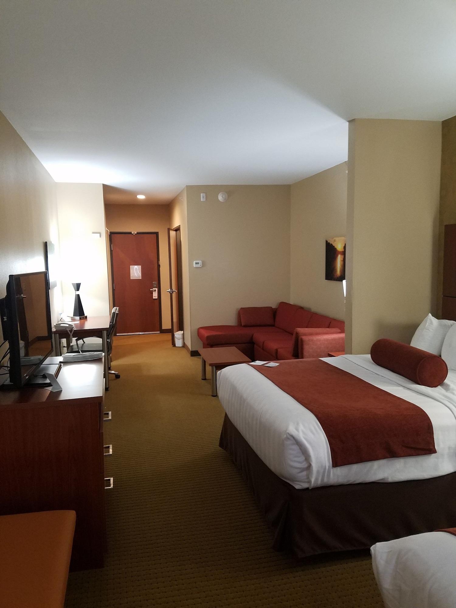 Best Western Plus Finger Lakes Inn & Suites Cortland Esterno foto