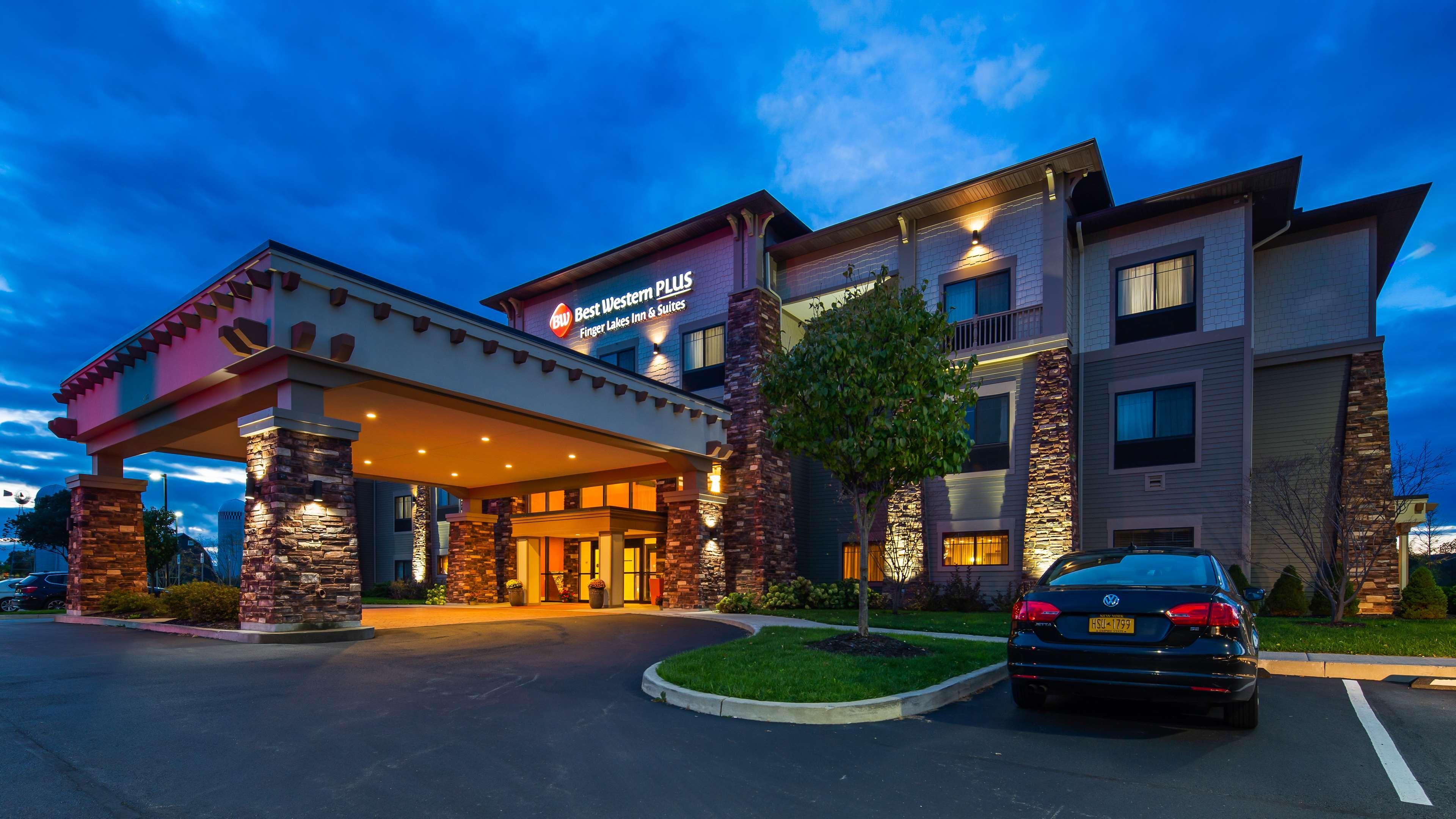 Best Western Plus Finger Lakes Inn & Suites Cortland Esterno foto