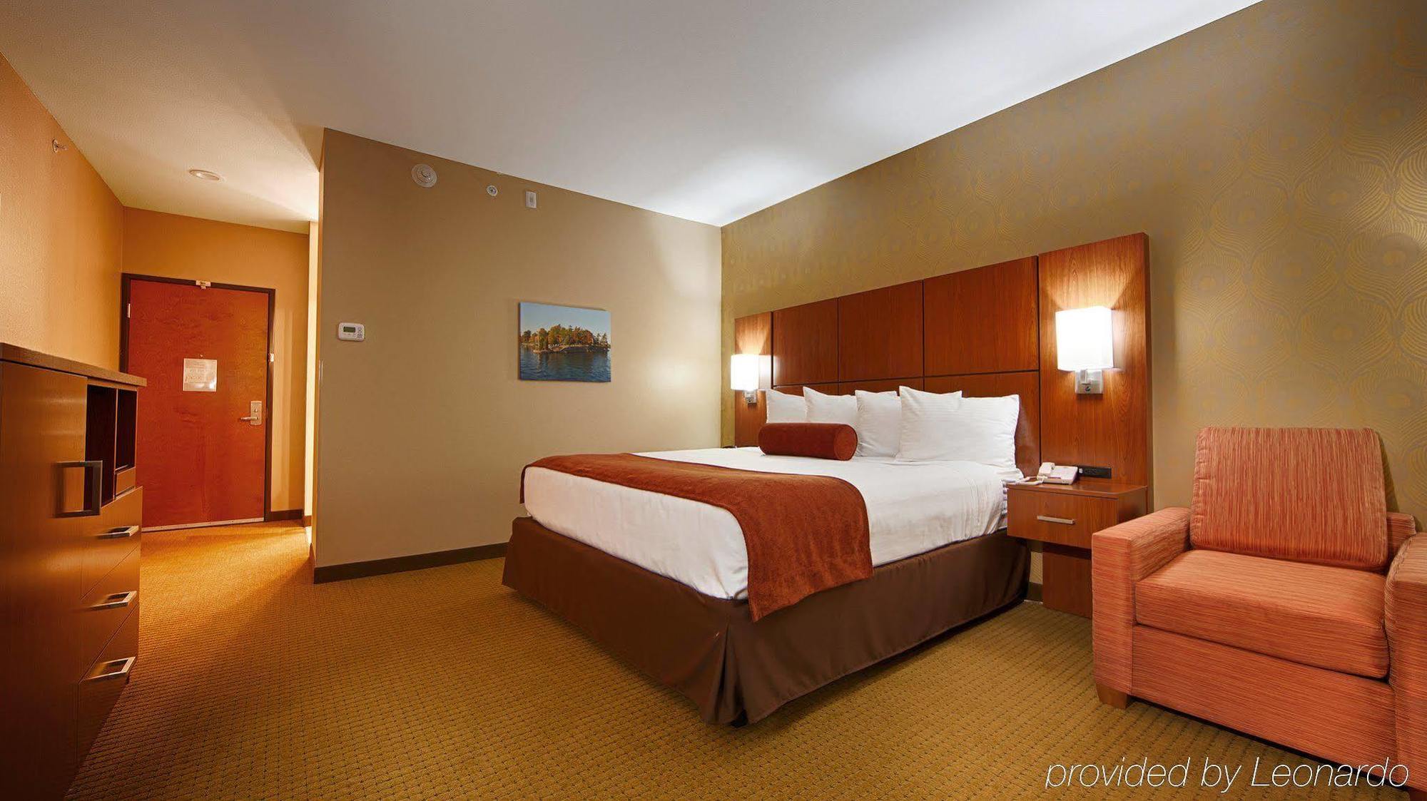 Best Western Plus Finger Lakes Inn & Suites Cortland Esterno foto