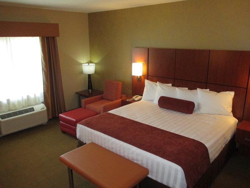 Best Western Plus Finger Lakes Inn & Suites Cortland Camera foto